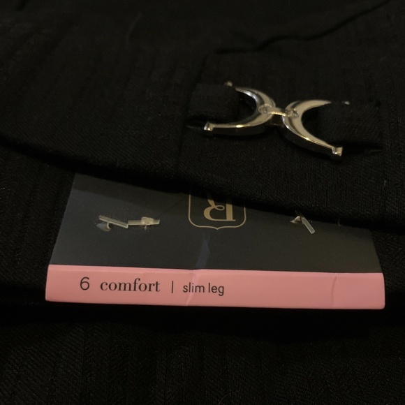 Rafaella Comfort Slim Leg Pull-On Women's Professional Dress Pant Size 6 - Picture 3 of 3